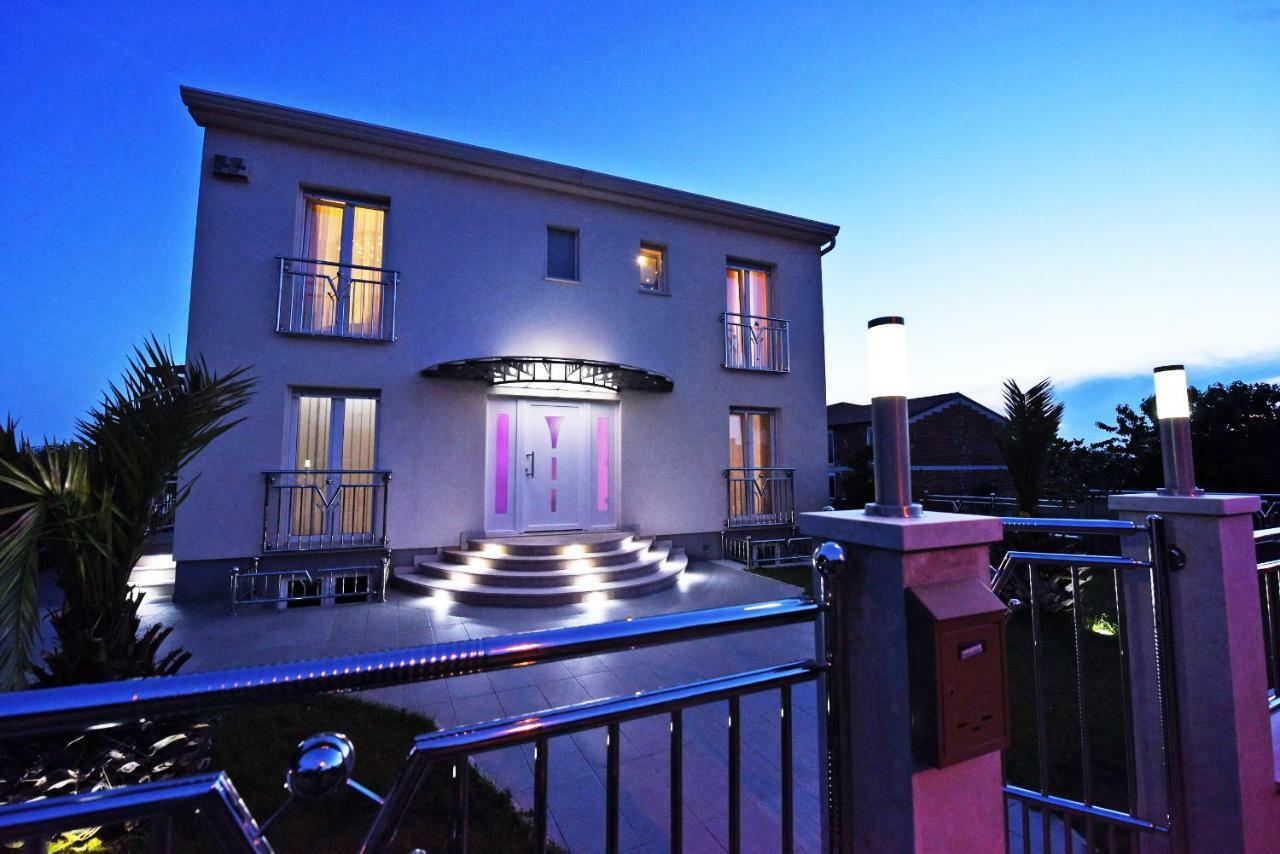 Villa Valerio Πόρετς Εξωτερικό φωτογραφία