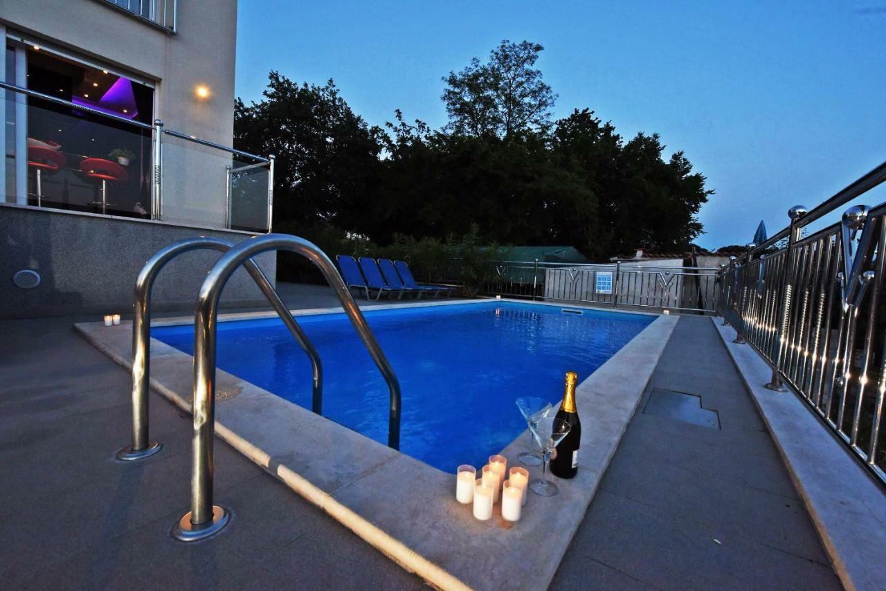 Villa Valerio Πόρετς Εξωτερικό φωτογραφία
