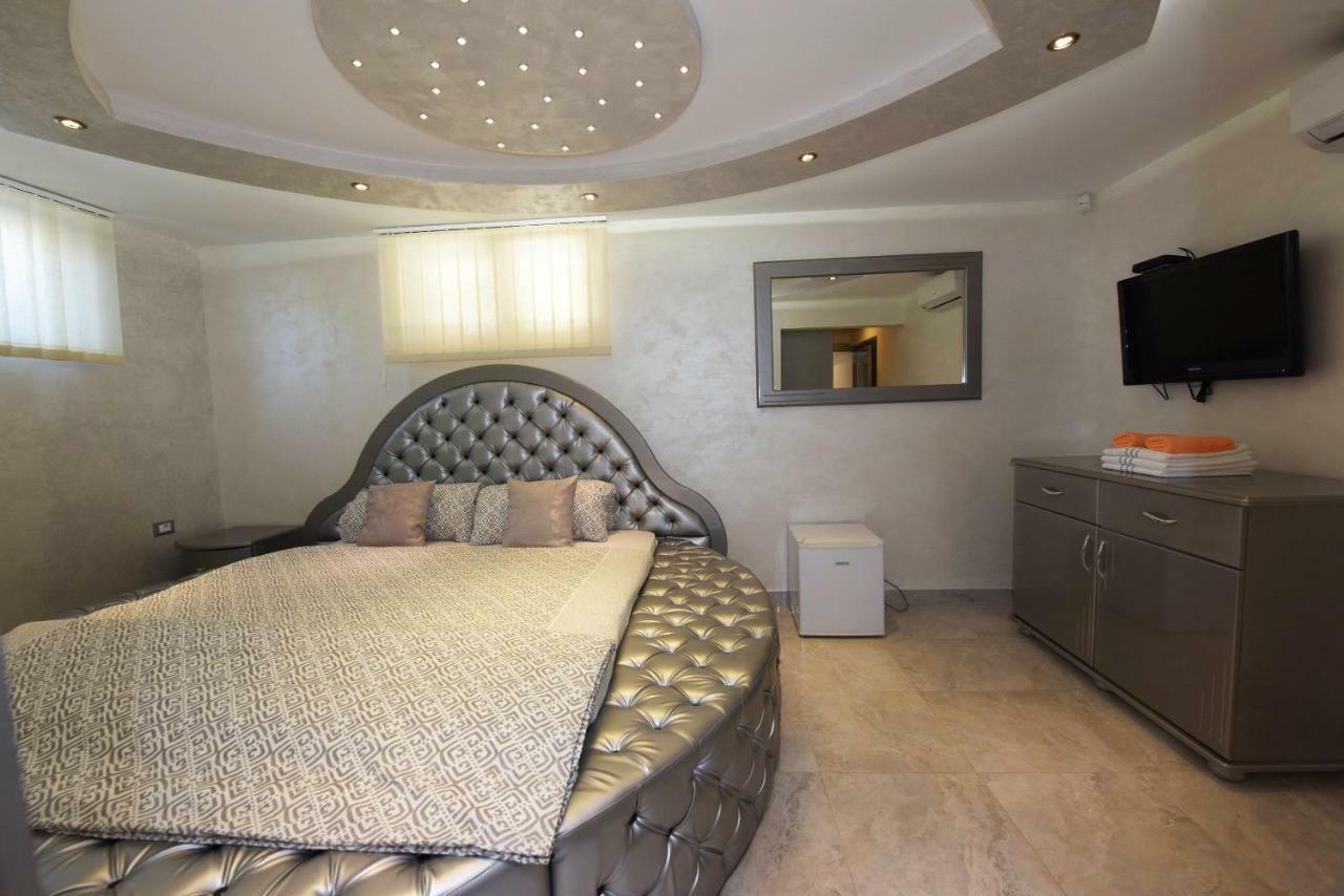 Villa Valerio Πόρετς Εξωτερικό φωτογραφία